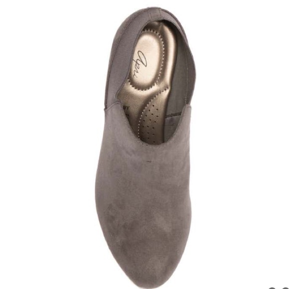 New w/box Italian Shoemakers ankle bootie size 7 - Picture 5 of 7